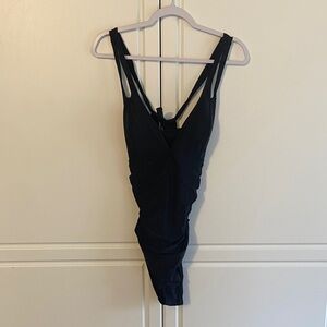 Nwt Cupshe Classic Black One-Piece Swimsuit